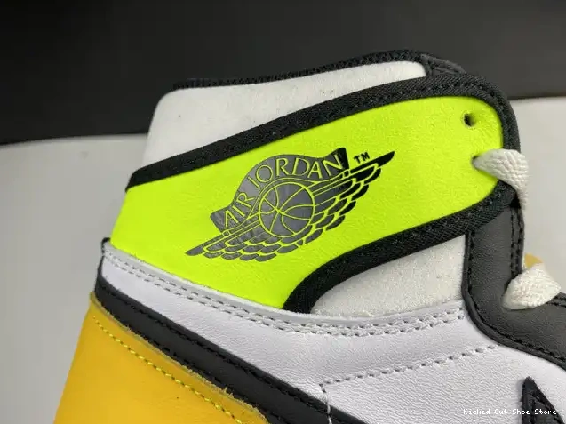 Kicked Out Shoe Store AIR JORDAN RETRO OG 'VOLT 555088-118 GOLD' 1 HIGH 0505
